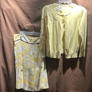 Bob Mackie sweater skirt set.  Black and floral yellow. Size 8. ✨30% off bundles
